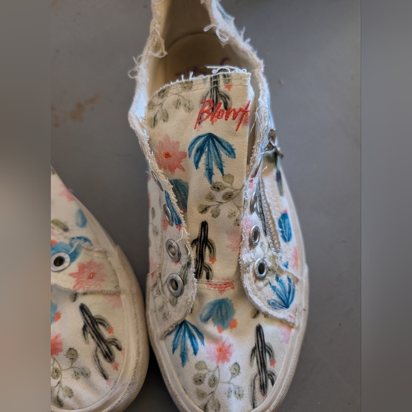 Blowfish Size 10 Cactus Design Slip On Sneakers - Picture 5 of 8